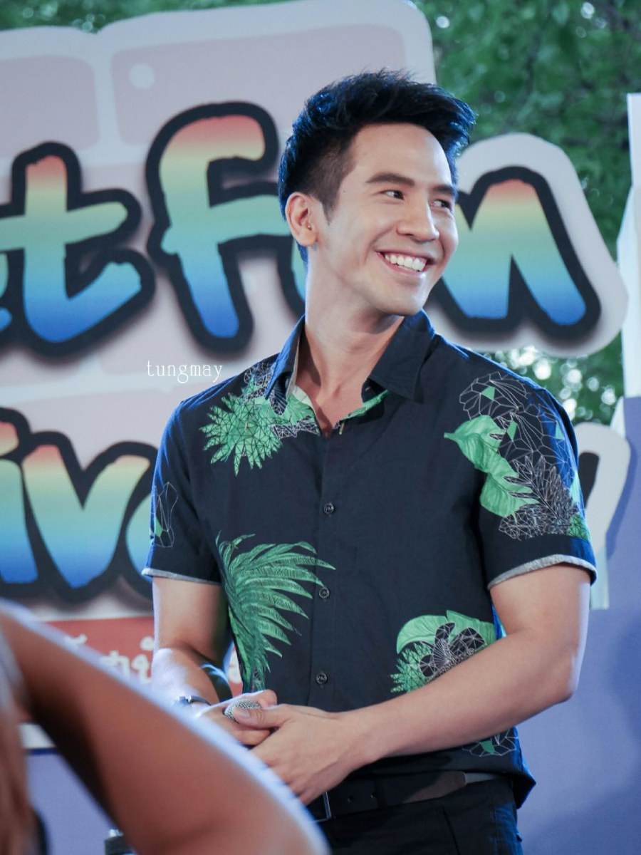 โป๊ป กล้ามใหญ่ขึ้นนะสามี