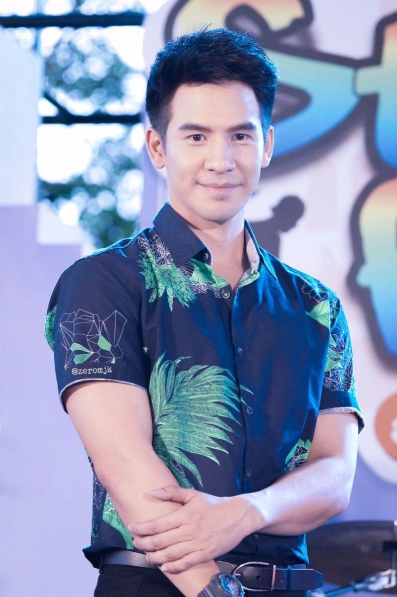 โป๊ป กล้ามใหญ่ขึ้นนะสามี