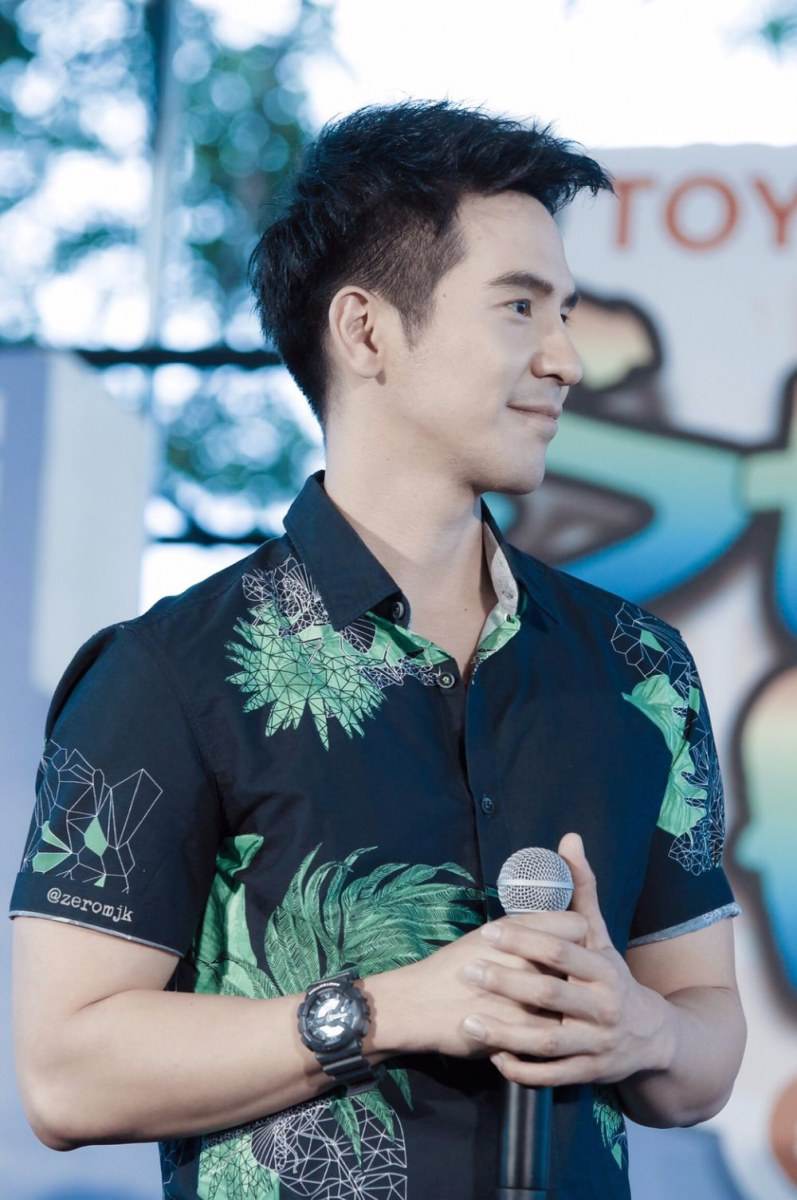 โป๊ป กล้ามใหญ่ขึ้นนะสามี