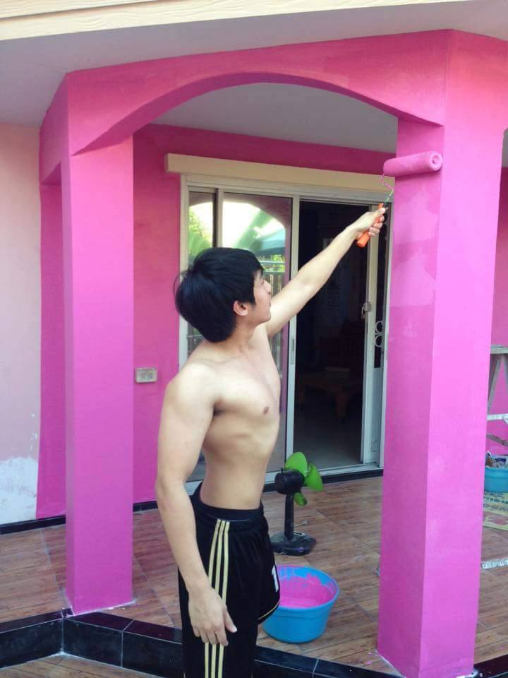 ตามมาๆ เลียเพลินเลย