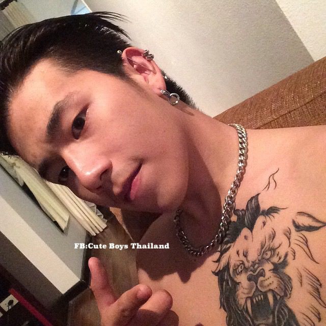 ส่งท้ายคืนนี้กับหนุ่มๆเซตนี้....ฝันถึงกันนะ