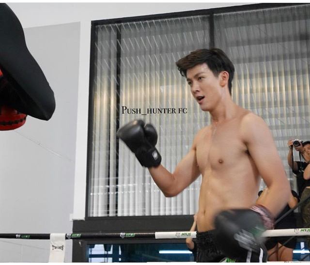 อยากชกมวยกับ พุฒิ