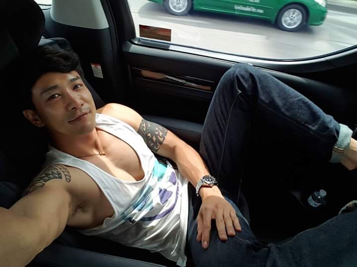 เยิ้มแร่ะ