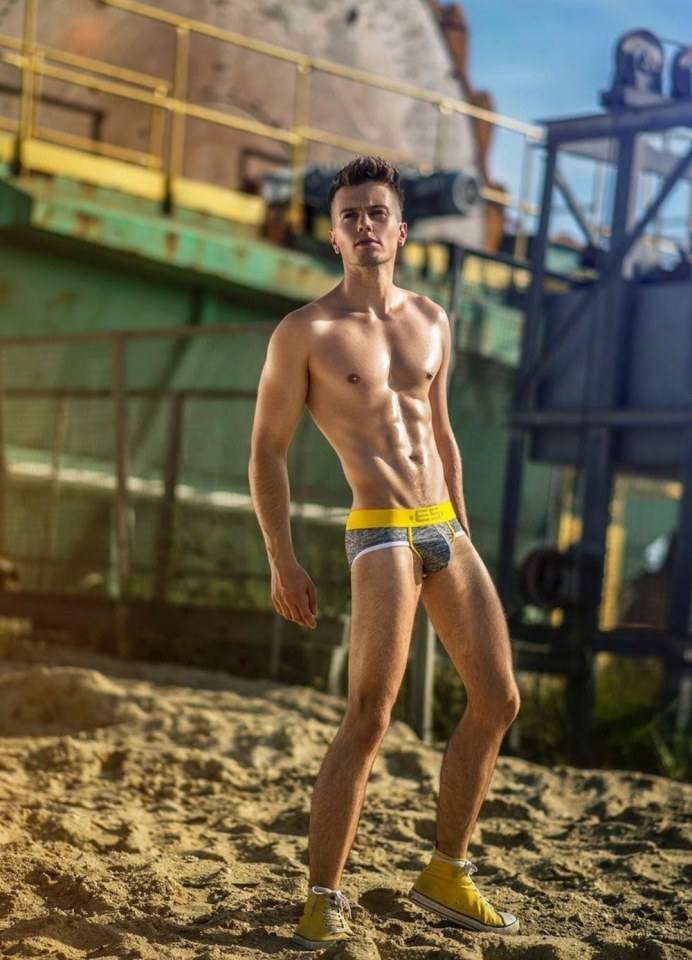 Sexy Guy 77