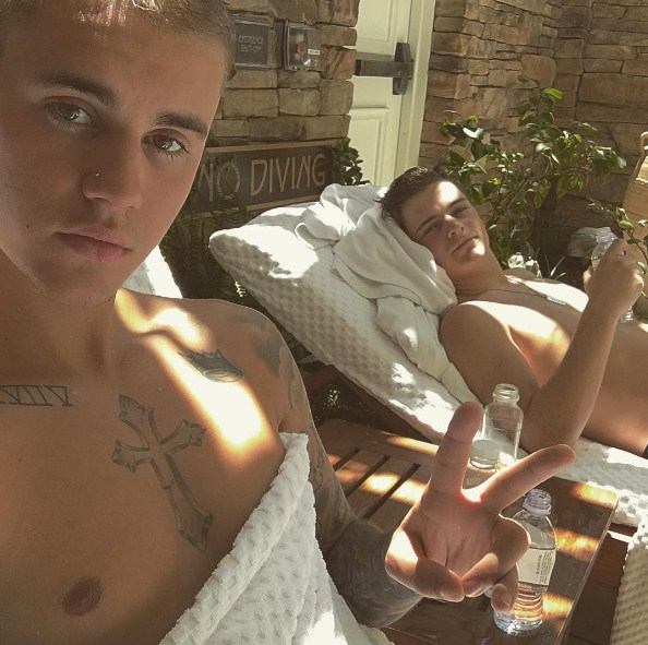 Justin Bieber holiday 2016