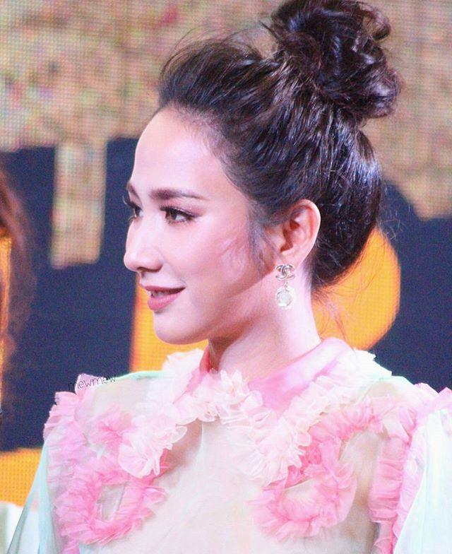 อั้ม พัชราภา สวย น่ารัก ฟรุ้งฟริ้ง ในชุดแบรนด์ดัง กุชชี่