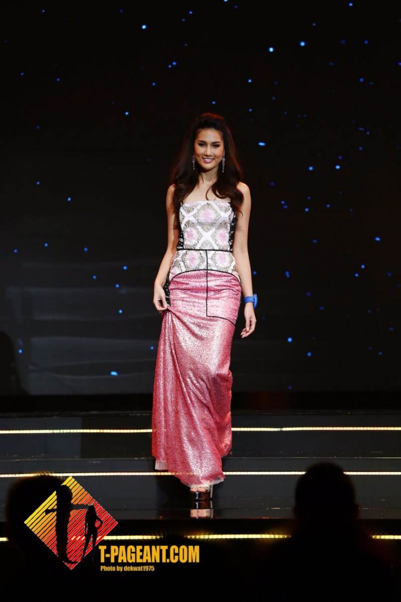 10 คนสุดท้าย “มิสไทยแลนด์เวิลด์ 2016” พร้อมเดินโชว์โฉมอีกครั้งในชุดราตรียาว