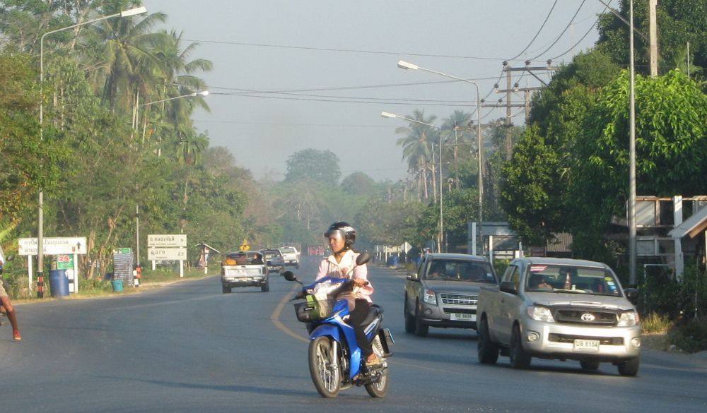 แยกบ.จันดี ต.ช้างกลาง