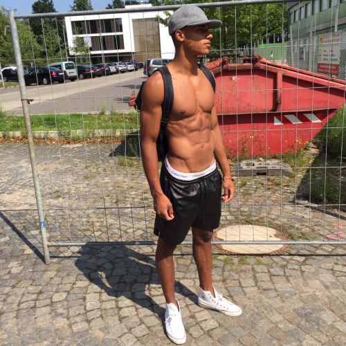 male body 077