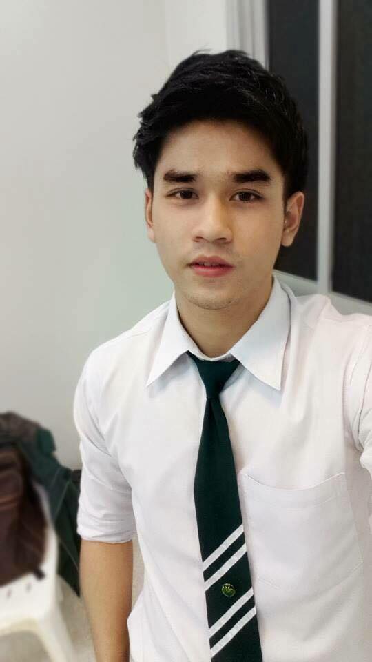 รวมภาพหนุ่มนักศึกษาหน้าหล่อ-หุ่นล่ำดีกรีตัวท็อปจาก สถาบันมหาวิทยาลัย ฟินกันยาวๆ!!