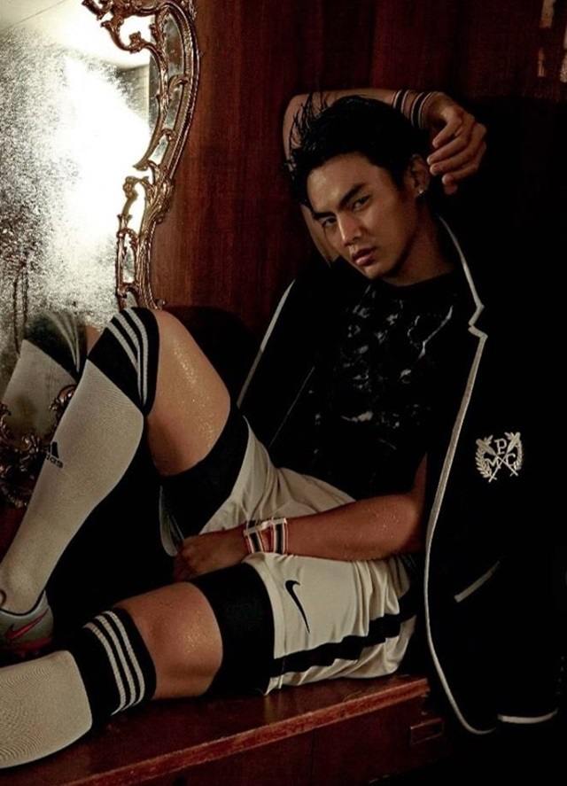 ฮั่น อิสริยะ @ KAZZ vol.9 no.117 April 2016