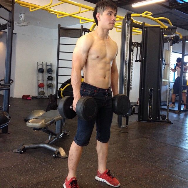เลียๆเอิร์ธ ธวัช พรรัตนประเสิรฐ