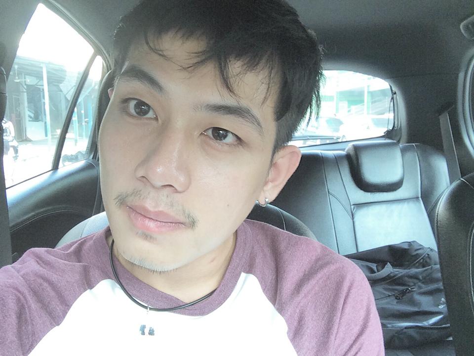 เลียๆเอิร์ธ ธวัช พรรัตนประเสิรฐ