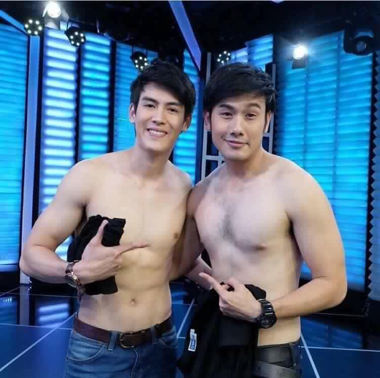 อกแน่นๆน่าแนบข้าง