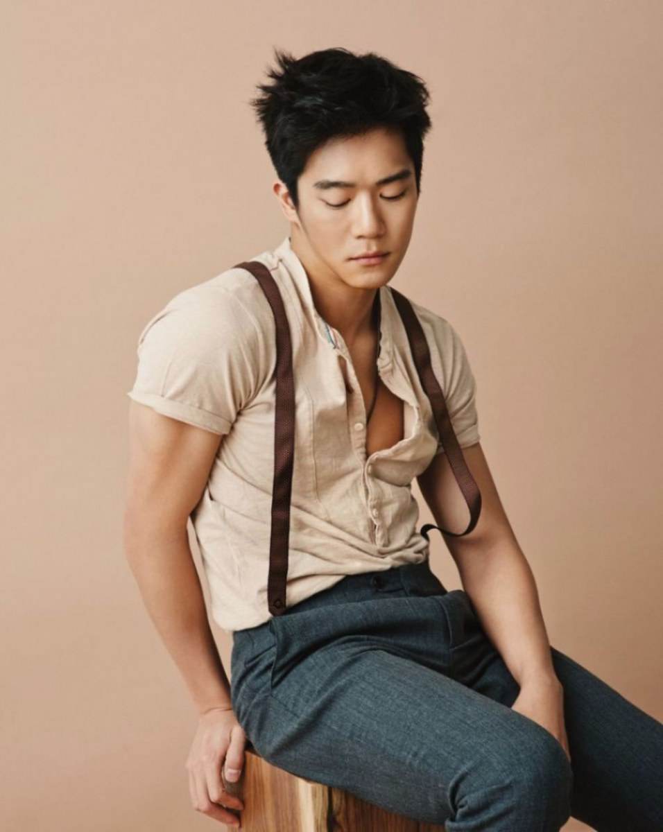 น่าเลียเน๊อะยูววว..ขาวใส