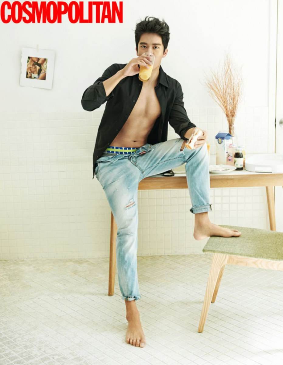 น่าเลียเน๊อะยูววว..ขาวใส