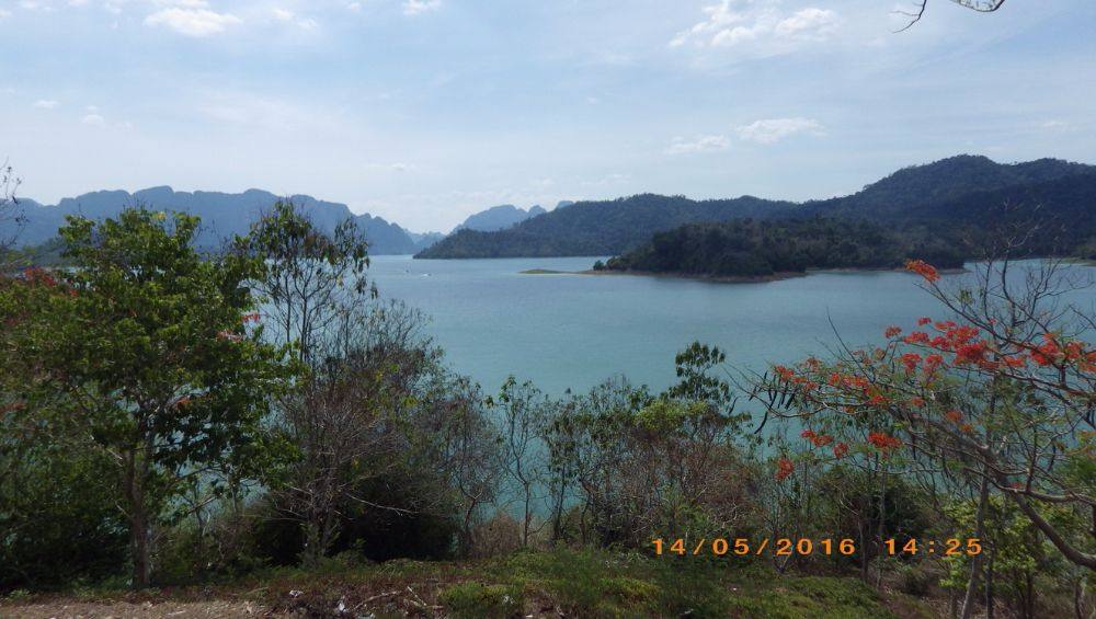 ชมวิวเขื่อนเชี่ยวหลาน สุราษฏร์ธานี