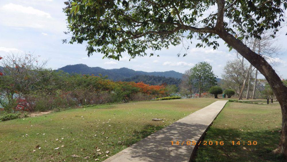 ชมวิวเขื่อนเชี่ยวหลาน สุราษฏร์ธานี