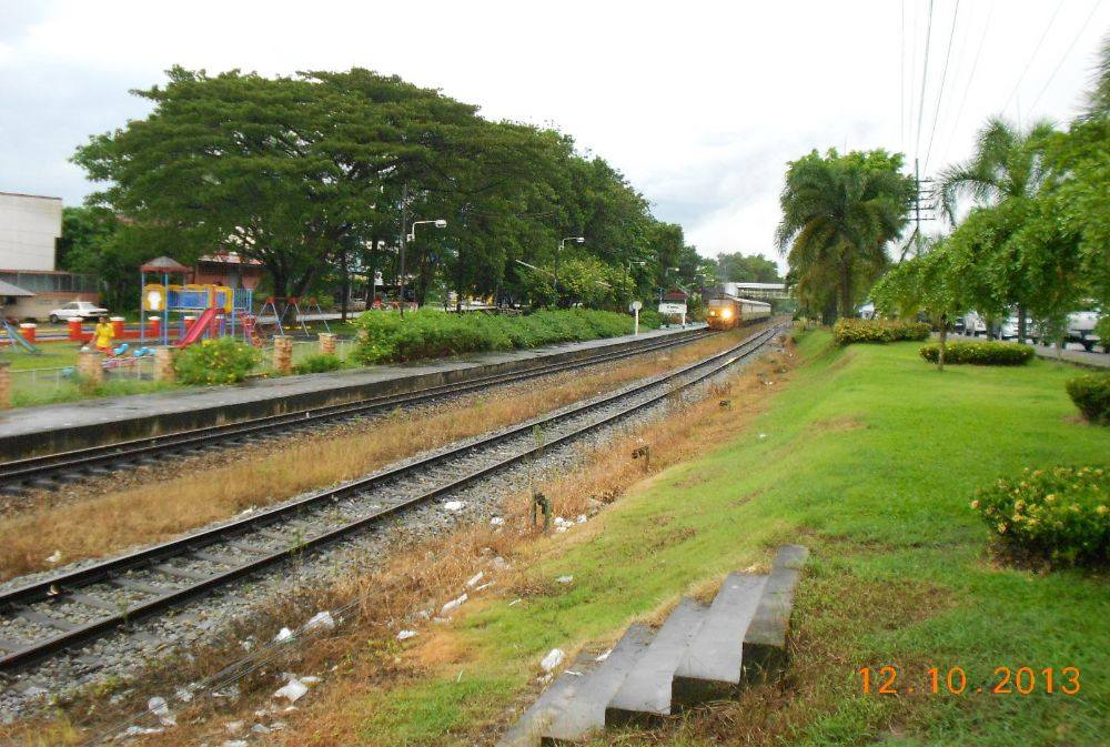 รถไฟเข้าสถานี