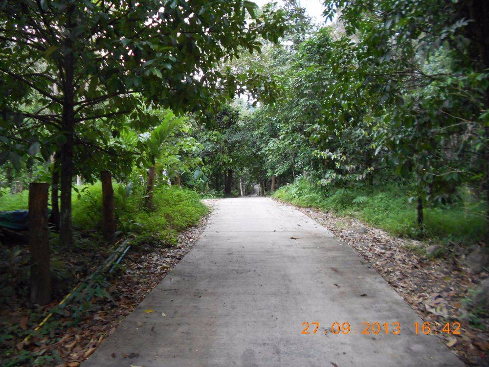 ด้านบน มีที่พัก