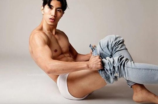 ถอดโชว์เรือนร่าง 1157 - Wilfred Huang
