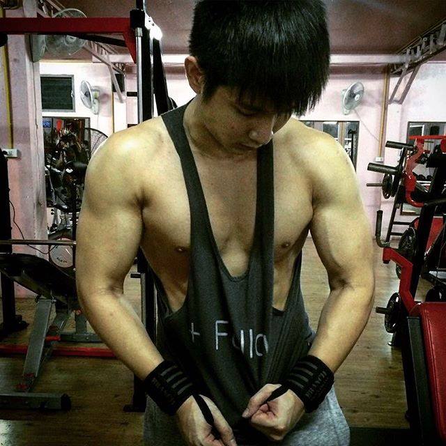 นมน่ากัดอ่าาา