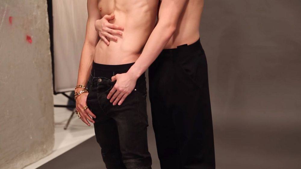 ภีม-ไอเฟล เเซ่บมว๊ากกก..กับโจทย์ถ่ายเเบบ ในรายการ MBO The Idol Game
