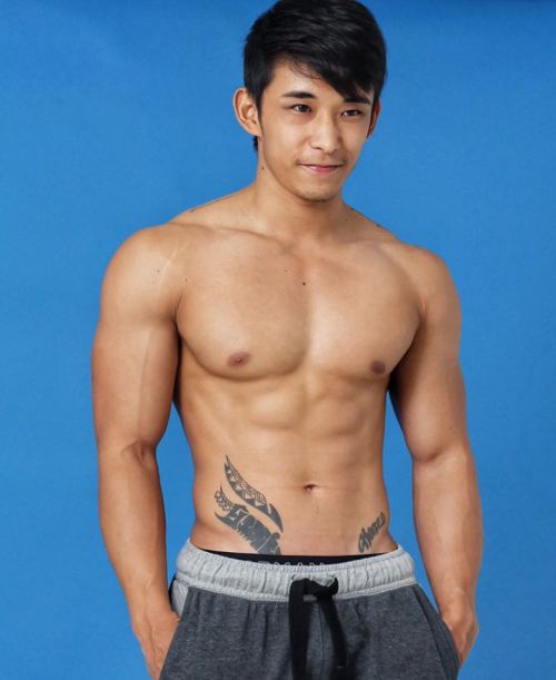ถอดโชว์เรือนร่าง 1182