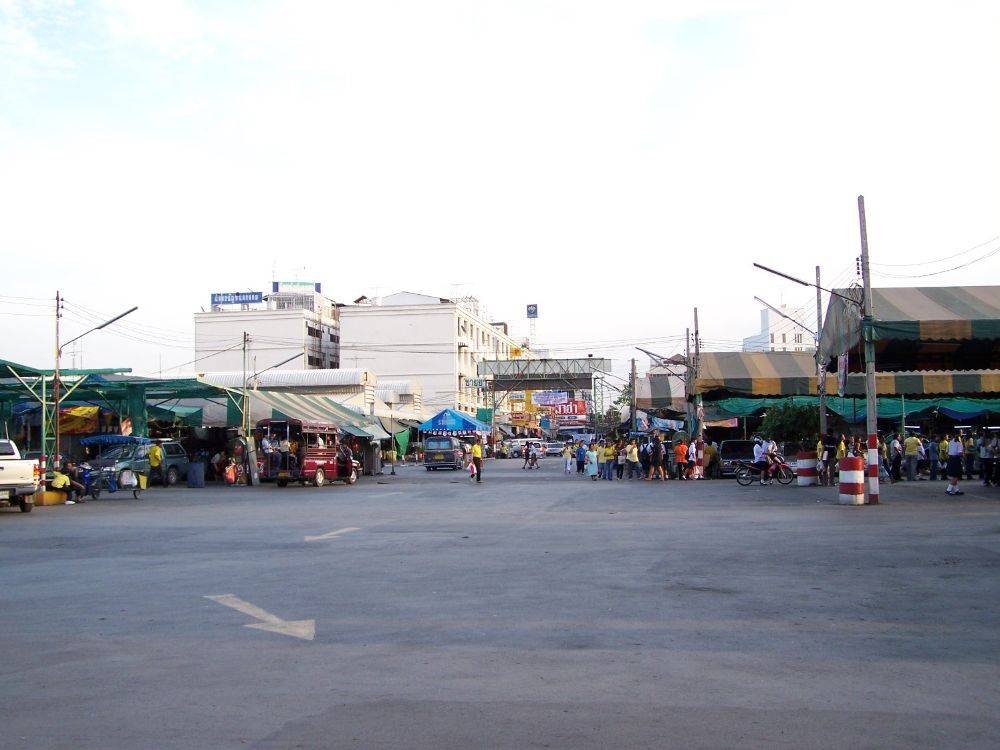 ด้านหลังตลาดมีนบุรี