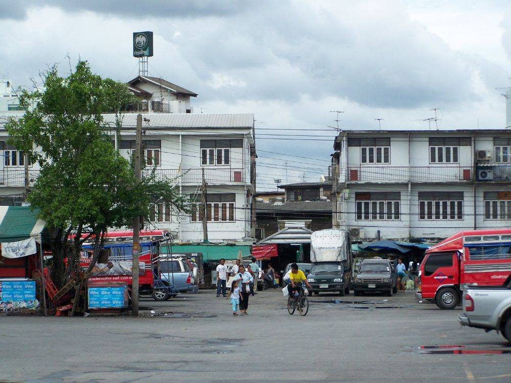 ท่ารถในตลาดเก่า