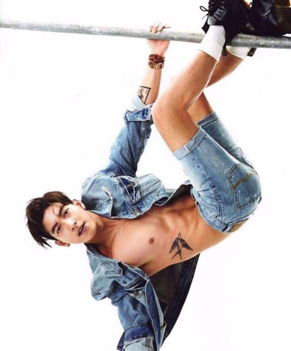 Attitude Thailand มิถุนายน 59 โตโน่ อม...ชมพูมาแว้ววว ต่อคิวๆ