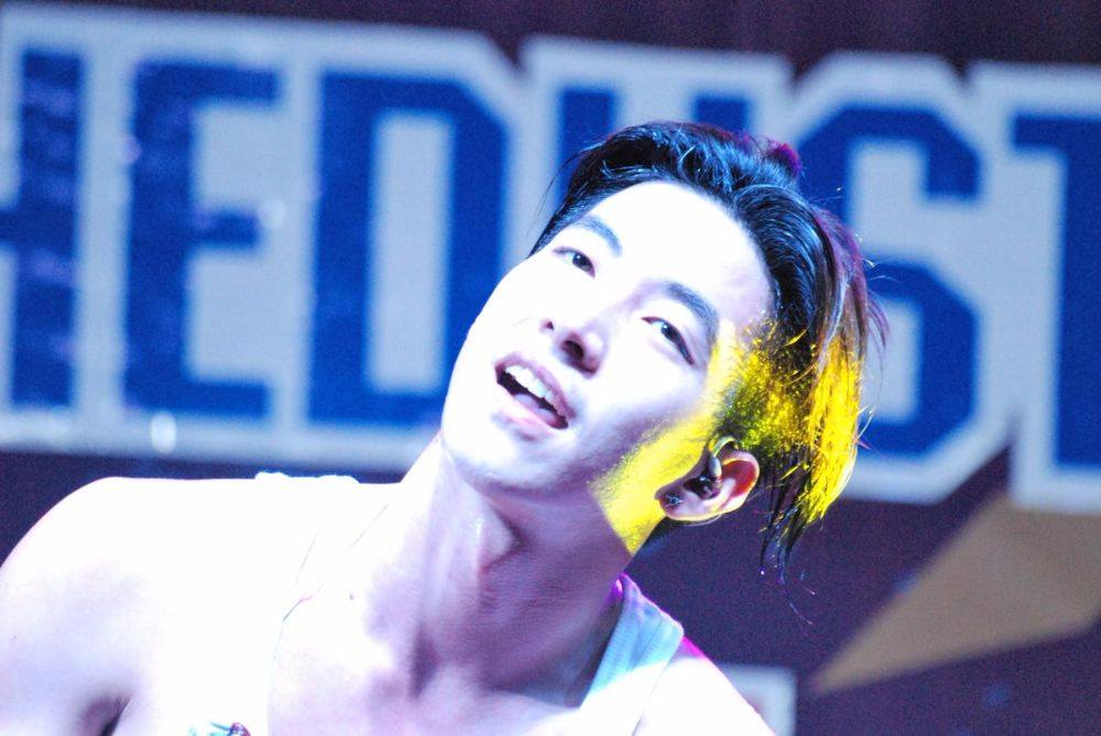 Attitude Thailand มิถุนายน 59 โตโน่ อม...ชมพูมาแว้ววว ต่อคิวๆ