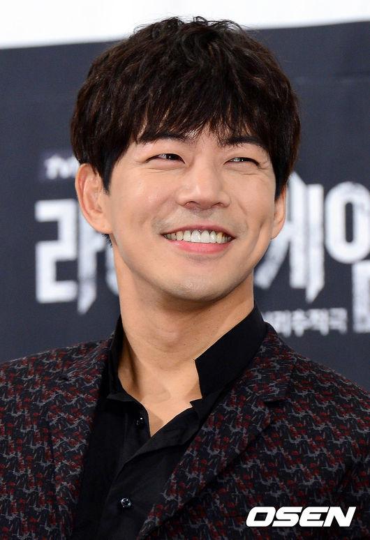 หลงรักรอยยิ้มพระเอกเกาหลี Lee Sang Yoon