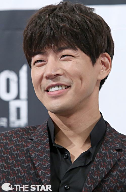 หลงรักรอยยิ้มพระเอกเกาหลี Lee Sang Yoon