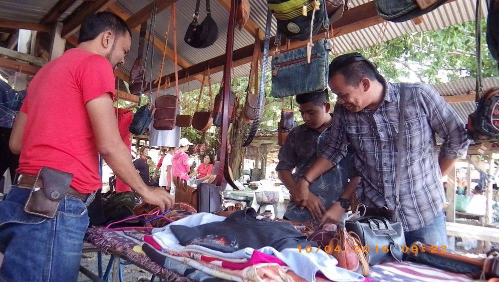 เครื่องหนัง เสื้อ