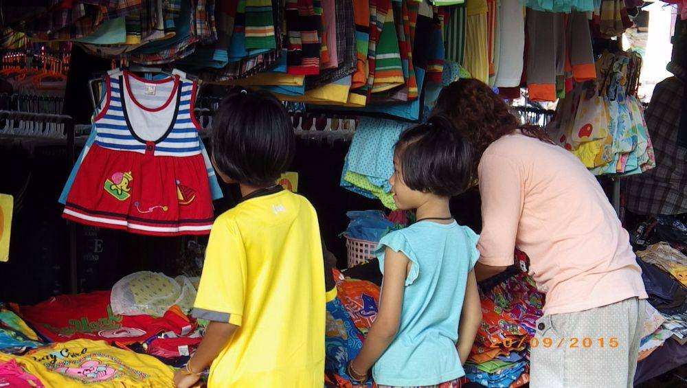 ตลาดนัดมะนาวหวาน วันอาทิตย์