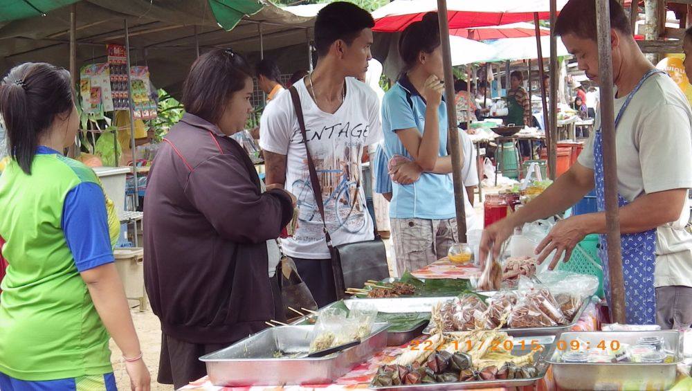 ตลาดนัดมะนาวหวาน วันอาทิตย์