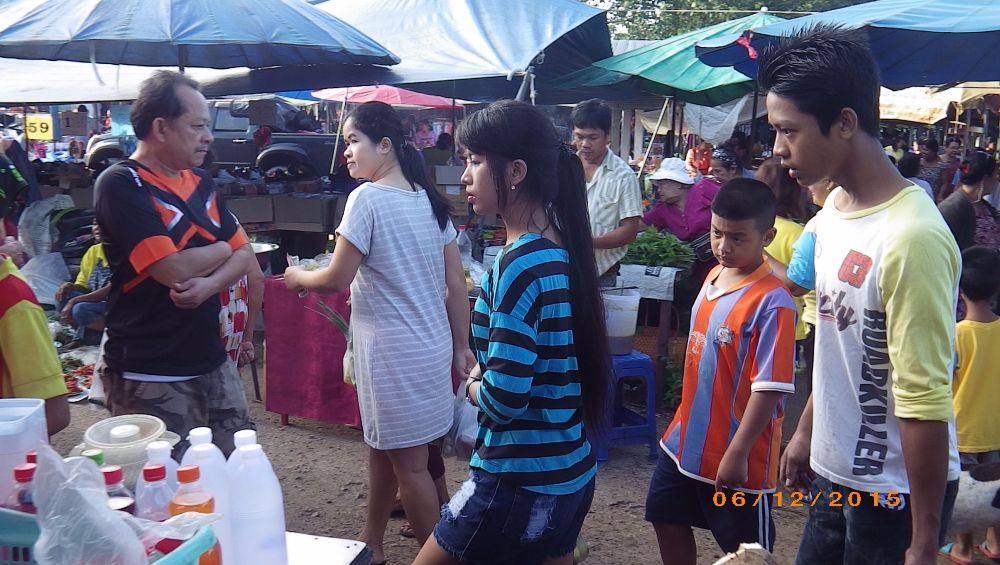 ตลาดนัดมะนาวหวาน วันอาทิตย์