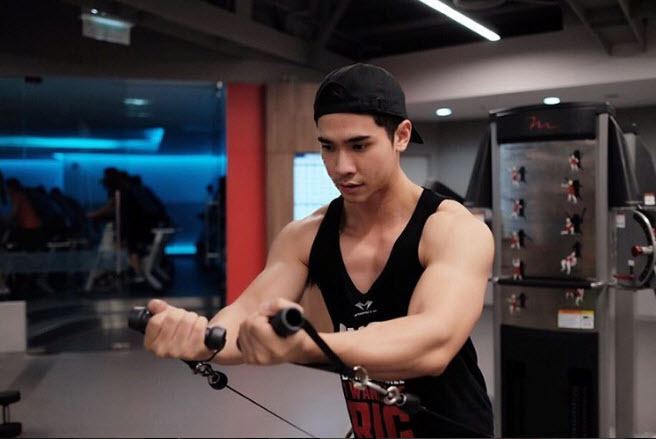 ส่องภาพความหล่อ “ปุ๋ง หรัณย์” หรือ “ไอ้ก้าน คนขับรถ” ใน “ลิขิตริษยา” งานดีมาก หนึ่งในเด็กปั้นของ “เอ ศุภชัย”