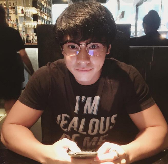 ส่องภาพความหล่อ “ปุ๋ง หรัณย์” หรือ “ไอ้ก้าน คนขับรถ” ใน “ลิขิตริษยา” งานดีมาก หนึ่งในเด็กปั้นของ “เอ ศุภชัย”