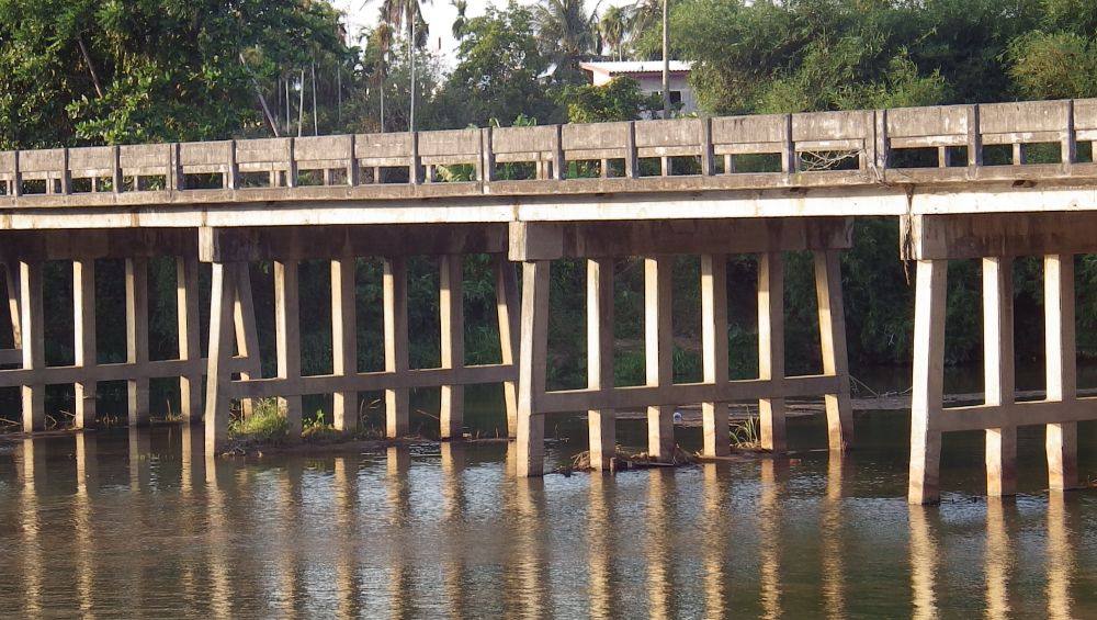 สะพานคลองจันดี ข้างวัดจันดี