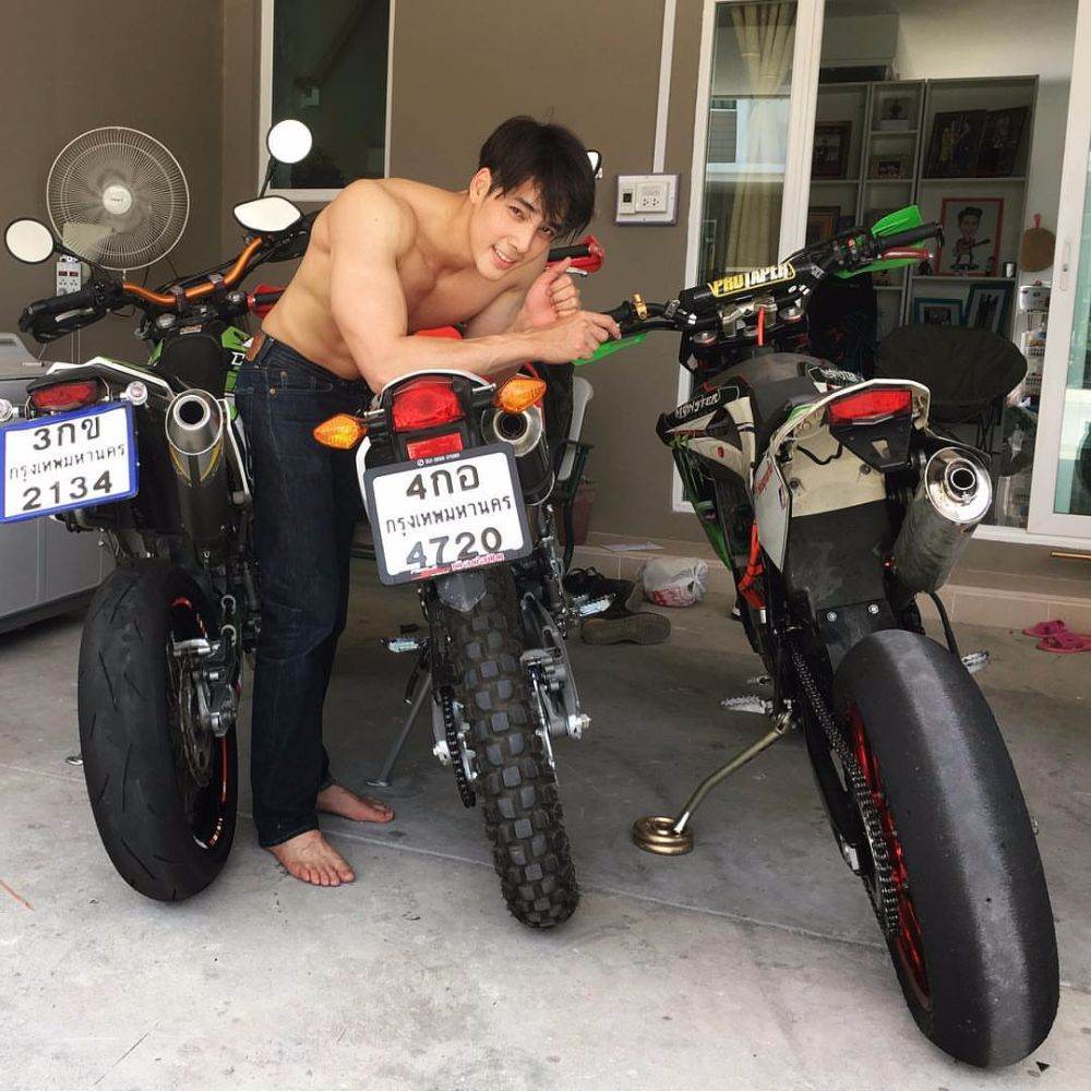 เด่นคุณ เเน่นมาก six pack ดาราช่อง3 ig: denkhun.ngamnet