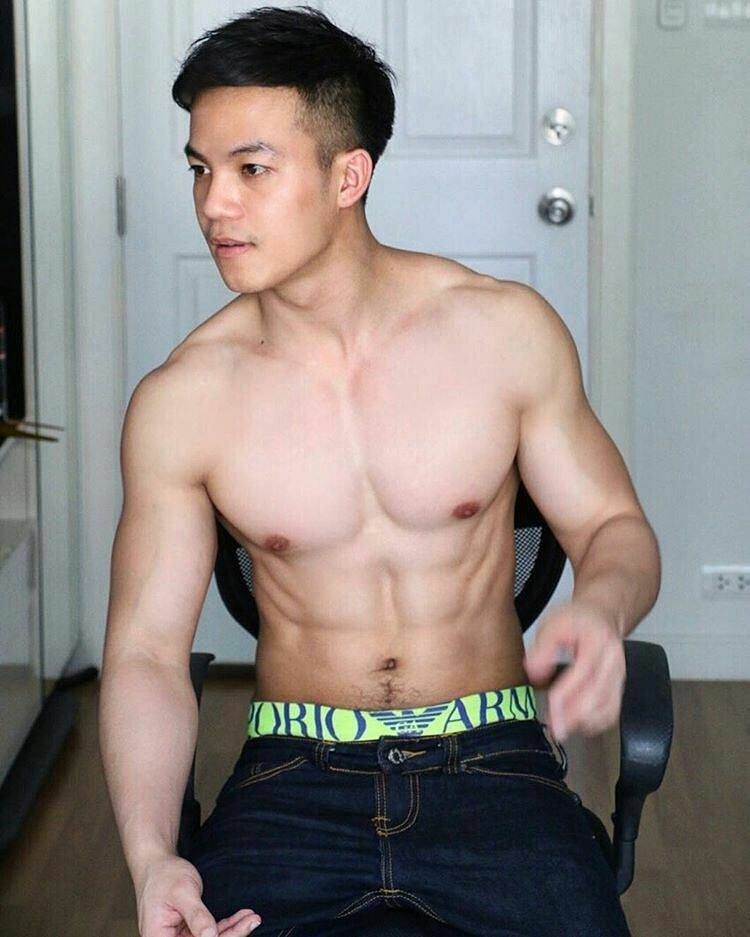 เอาไปเลย 50 รูป ในอัลบั้มที่ 888