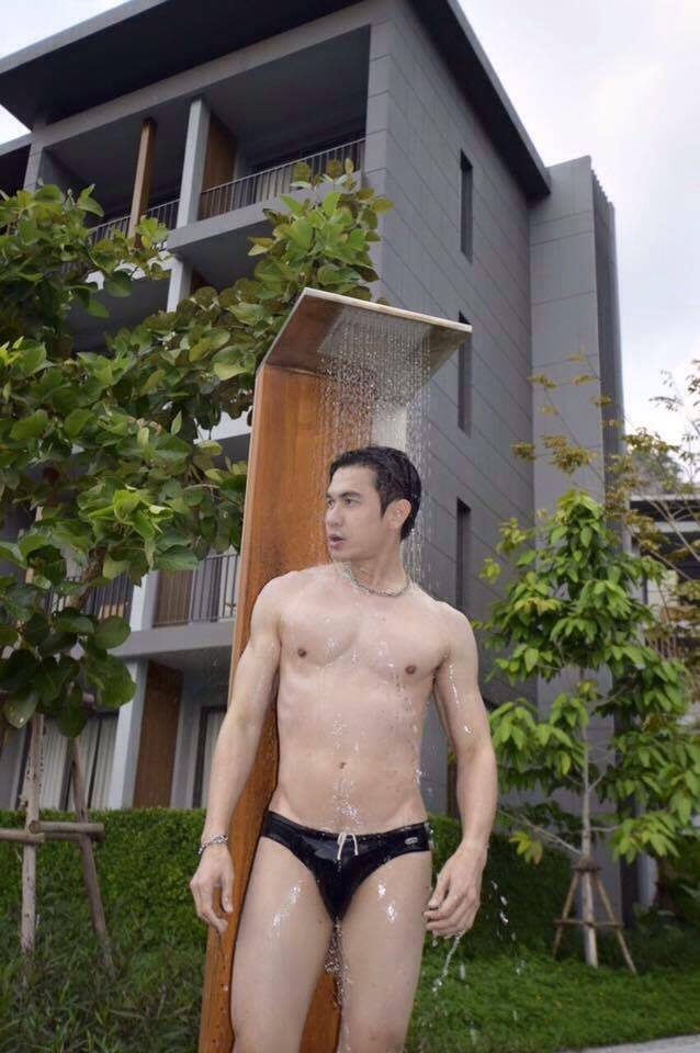 ไม่ดูถือว่าพลาด!!! ตั้งแผงขายไส้กรอกฟุตลอง จัดหนัก ตุง ใหญ่ คืนกำไรแฟนคลับ