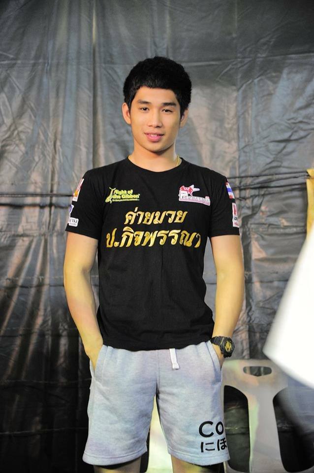 น้องเนท  นักมวยสุดหล่อที่กำลังจะโด่งดังในอีกไม่ช้านี้ 911