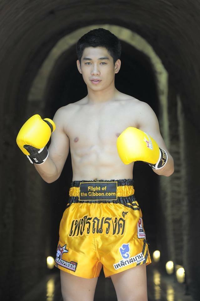 น้องเนท  นักมวยสุดหล่อที่กำลังจะโด่งดังในอีกไม่ช้านี้ 911