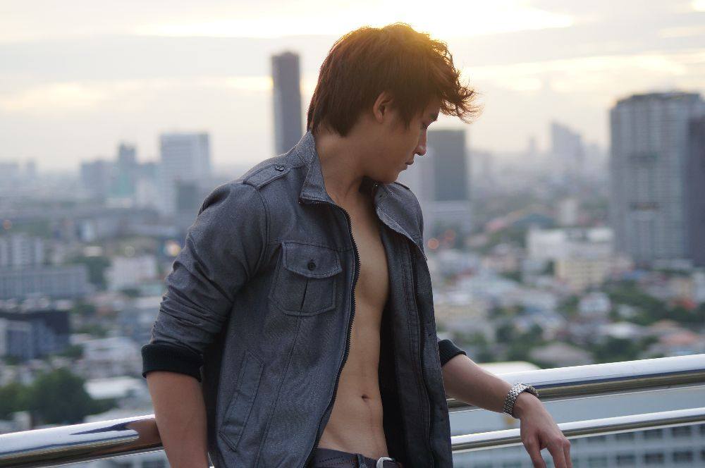 แมน ปิฏก อยู่มั่นธรรมา ดาราหนุ่มหล่อ มศว. ว่าที่ครูพละ