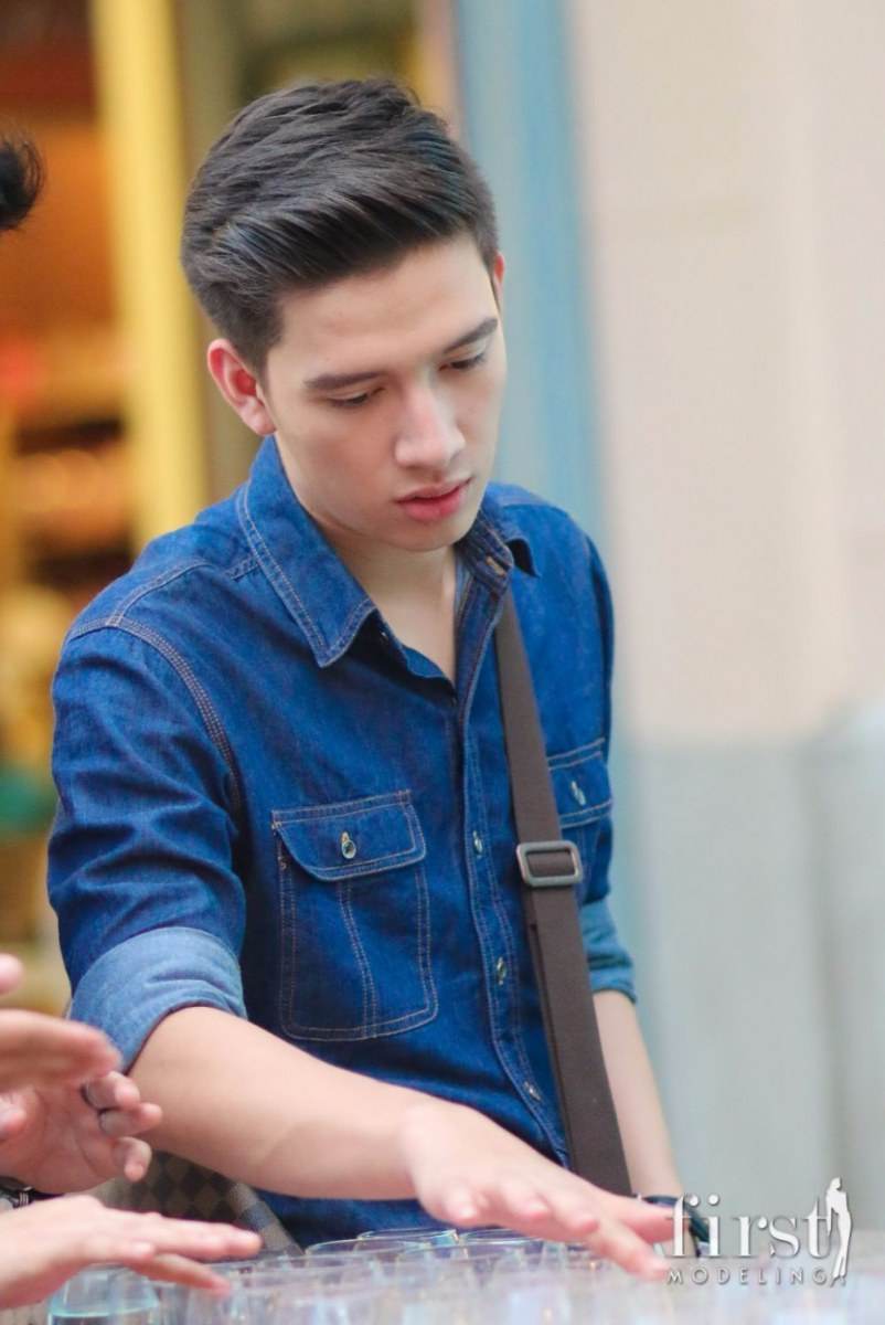 น้อย สันติสุก-นักสะแดง/นายแบบลาว