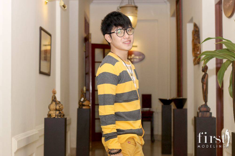เก้า พูนสุก ดารานักสะแดงลาว