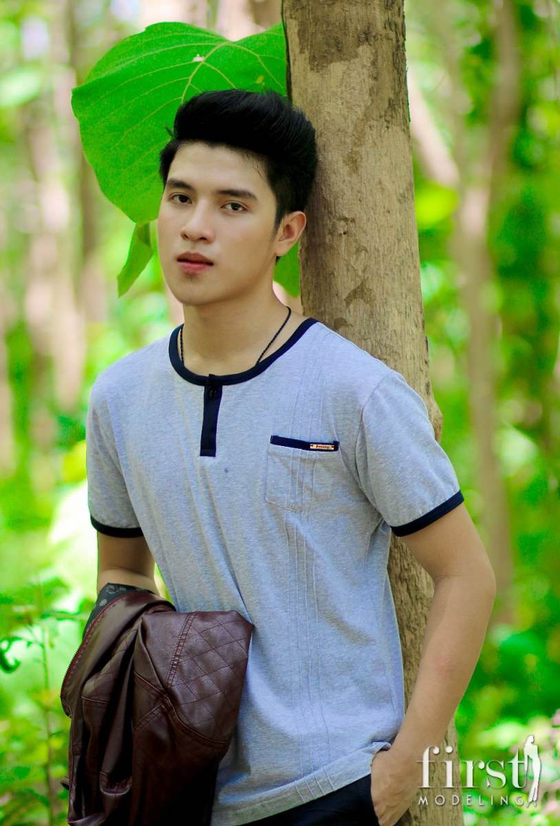 เก้า พูนสุก ดารานักสะแดงลาว